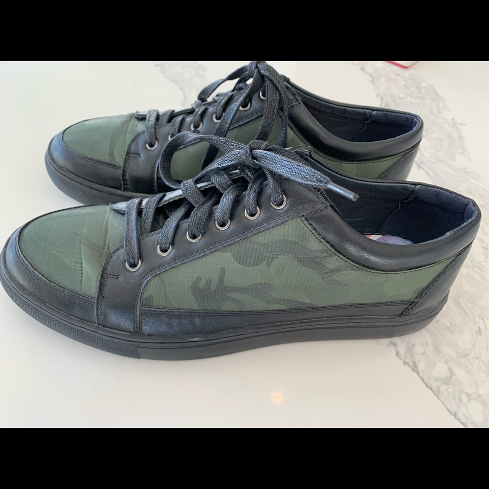 English Laundry casual sneaker